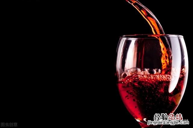 老品酒师总结出“8字挑酒口诀” 怎么选红酒正不正宗