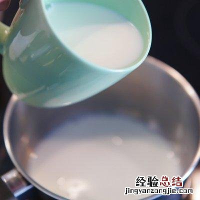 适合冬季喝的自制巧克力热饮 热巧克力怎么做简单
