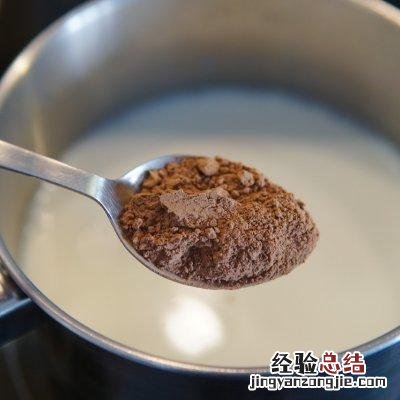 适合冬季喝的自制巧克力热饮 热巧克力怎么做简单