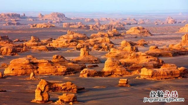 甘肃15个最值得去的旅游景点 甘肃旅游攻略必去景点大全推荐