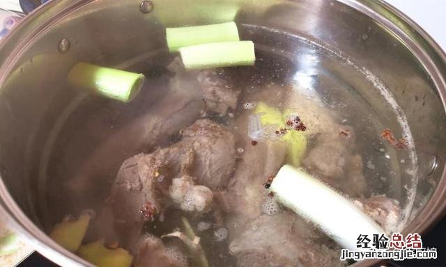 清炖羊肉放啥调料味道最好 羊排怎么炖好吃又烂没腥味