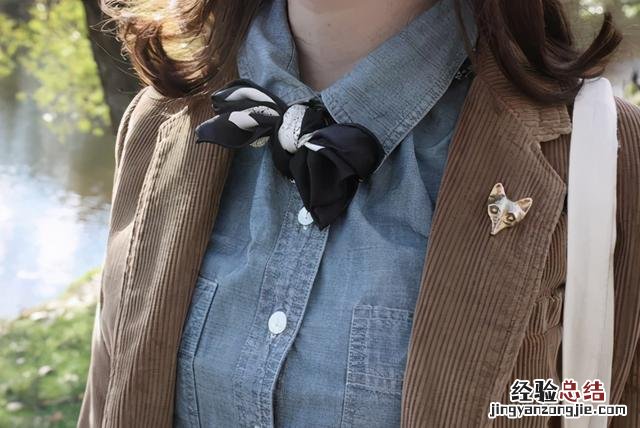 丝巾蝴蝶结的50种实用系法 怎么系蝴蝶结好看又简单