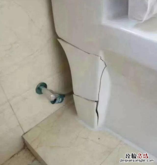 水管冻了怎么处理快速解冻 水管冻了怎么快速化了