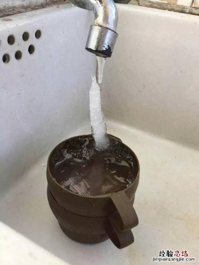 水管冻了怎么处理快速解冻 水管冻了怎么快速化了