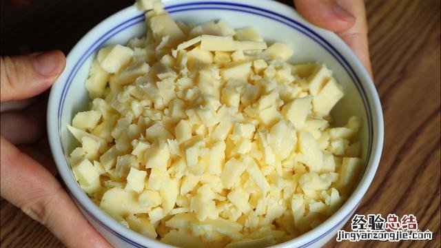 自己在家用电饼铛做披萨的方法 电饼铛最简单的披萨做法