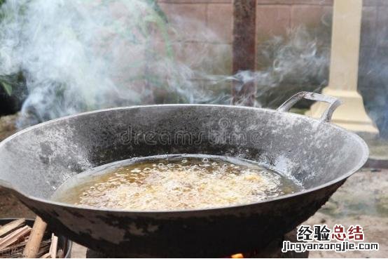 炸丸子不放淀粉不放面粉外酥里嫩 炸丸子的做法和配方