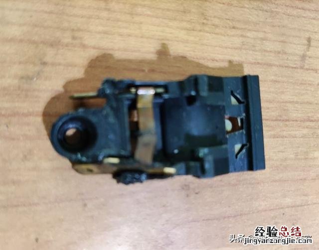 电热水壶水没烧开就断电维修方法 电热水壶温控开关图解