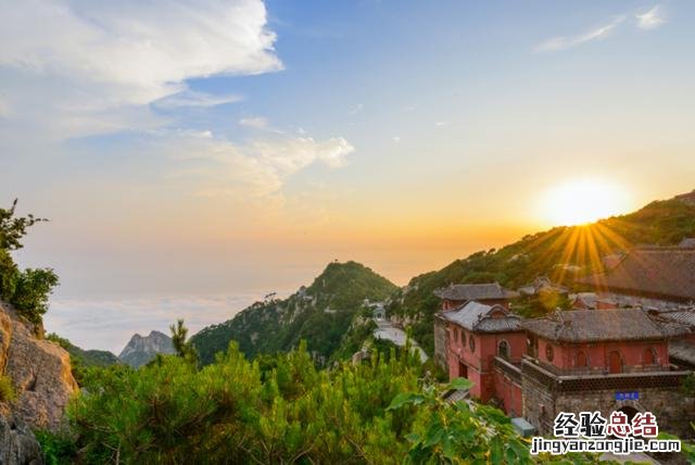 夜爬泰山做好这些准备 夜爬泰山攻略游玩攻略