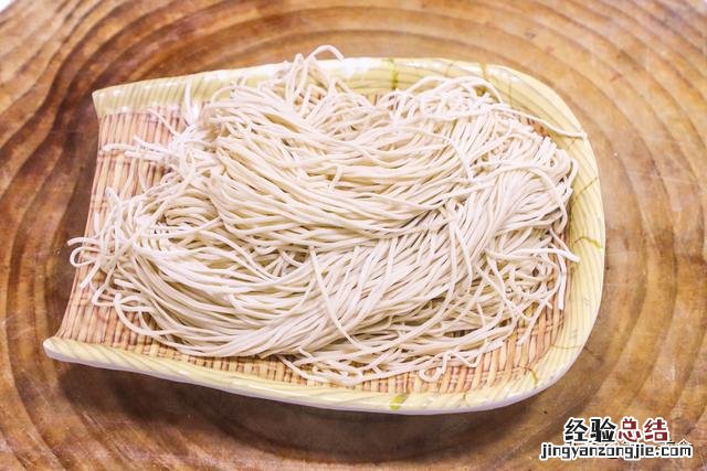 厨师长教你地道的酸辣粉做法 酸辣粉怎么做法