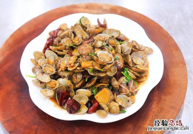 厨师长教你香炒花甲家常做法 炒花甲怎么炒好吃窍门