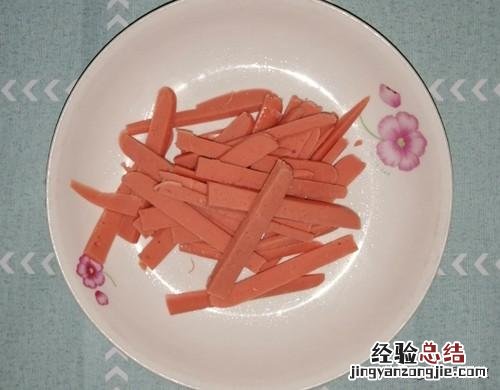火腿肠炒鸡蛋正确做法 火腿肠炒鸡蛋怎么炒好吃