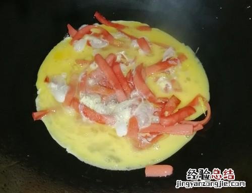 火腿肠炒鸡蛋正确做法 火腿肠炒鸡蛋怎么炒好吃