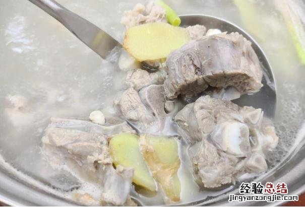 老北京正宗铁锅炖羊肉的做法 羊肉快速炖烂的办法
