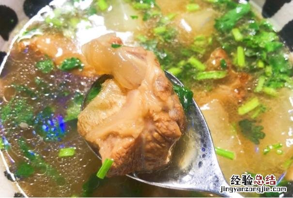老北京正宗铁锅炖羊肉的做法 羊肉快速炖烂的办法