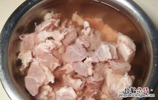 老北京正宗铁锅炖羊肉的做法 羊肉快速炖烂的办法