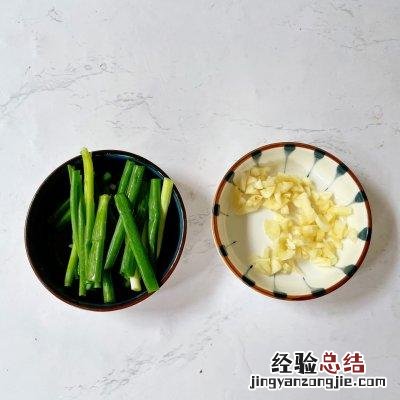 腐竹炒木耳正宗做法 腐竹和木耳一块怎么做好吃
