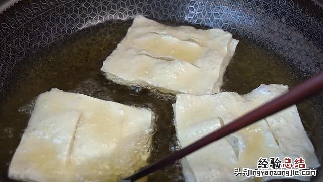 怎么在家做煎饼果子的方法 在家里怎么做煎饼果子