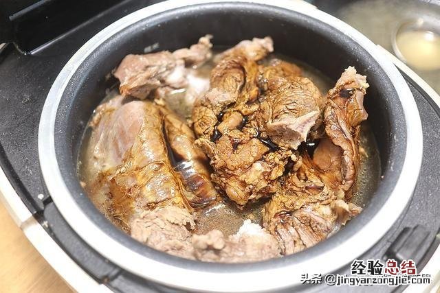 用电饭煲卤了4斤牛腱子 牛腱肉怎样做才好吃又简单