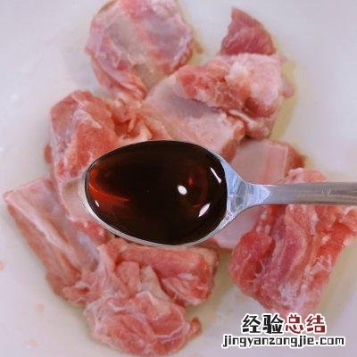 椒盐排骨最正宗的做法最简单 怎么做椒盐排骨好吃又简单