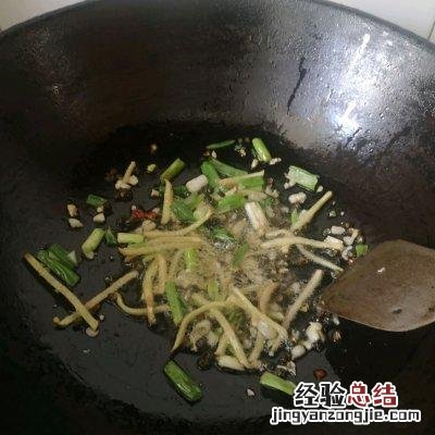 那一碗令人神往的爆炒龙虾尾 怎么做炒虾尾好吃又简单