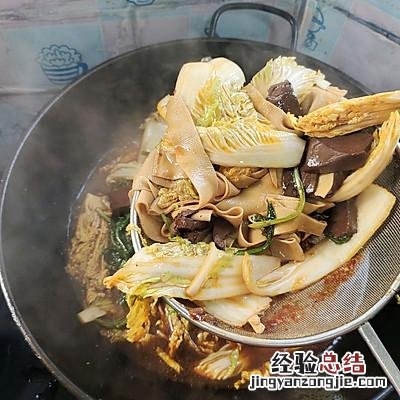 水煮鱼泡的正宗做法 鱼泡怎么做才好吃又简单