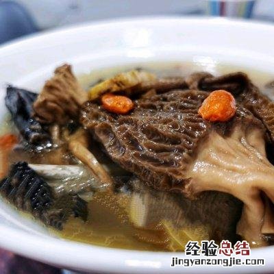 学会在家做乌鸡羊肚菌煲汤 羊肚菌煲汤方法