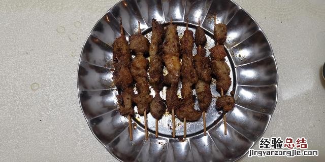 用空气炸锅制作新疆风味烤羊肉串 空气炸锅做羊肉串的方法
