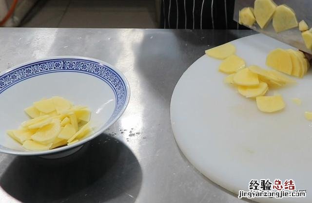 这才是土豆饼最好吃的做法 土豆饼怎样做才能酥脆