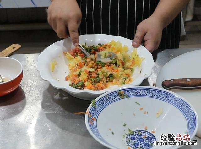 这才是土豆饼最好吃的做法 土豆饼怎样做才能酥脆