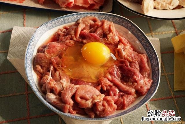 炒羊肉最简单的方法 怎么炒羊肉才嫩才好吃又简单