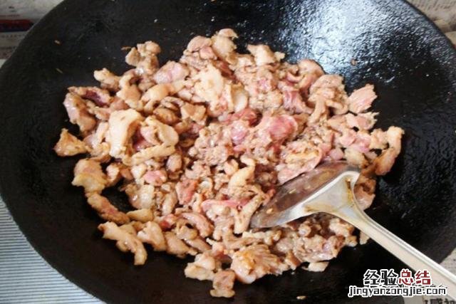 炒羊肉最简单的方法 怎么炒羊肉才嫩才好吃又简单