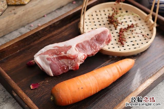 煮羊肉汤的正确步骤 羊肉汤怎么熬又浓又白