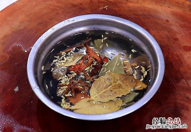 虎皮鸡爪最简单做法与步骤 虎皮鸡爪怎么做的好吃