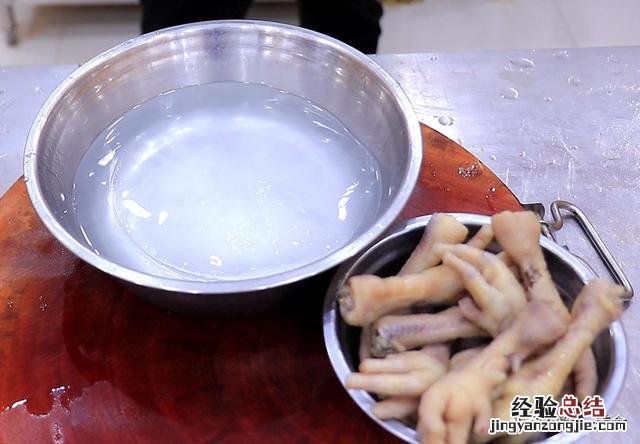 虎皮鸡爪最简单做法与步骤 虎皮鸡爪怎么做的好吃