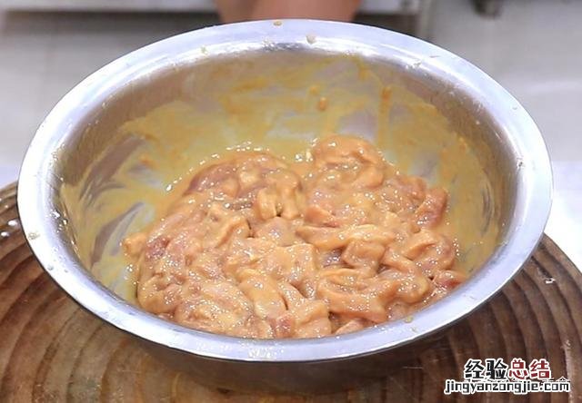 河南厨师长教你做地道酸汤小酥肉 酥肉汤怎么做又滑又嫩