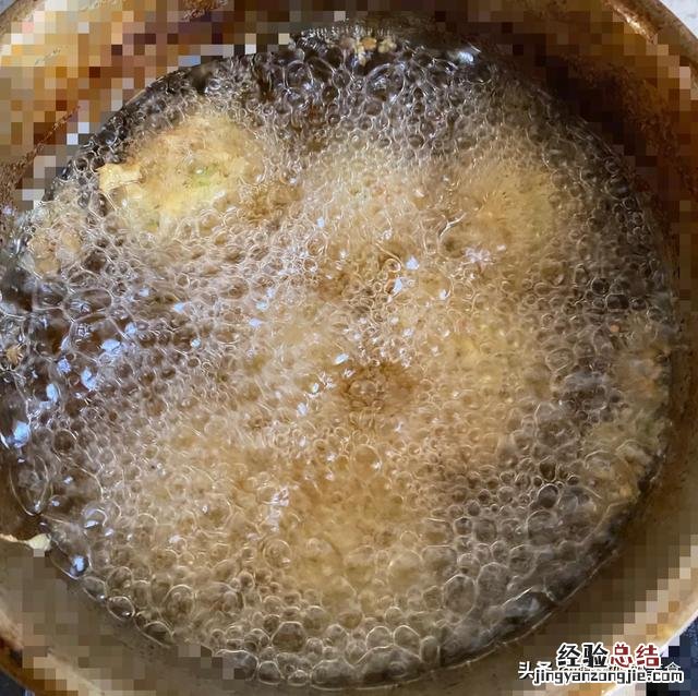 这样做又酥又脆又香 藕圆子怎么炸藕圆子的做法