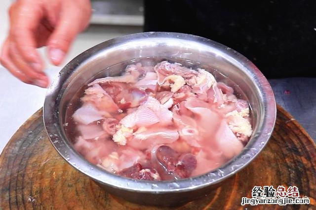 鸡肉鲜嫩入味不发柴 鸡肉怎么炒好吃又嫩