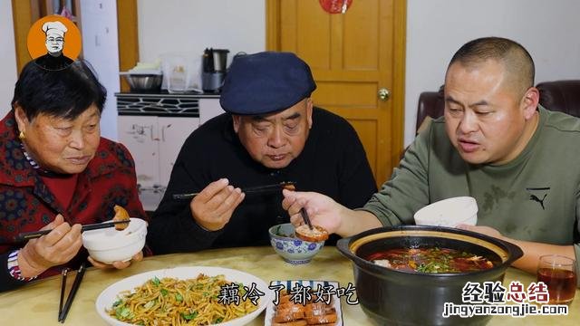 糯米糖藕怎样做才能又红又亮 糯米糖藕的做法