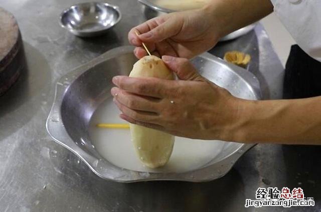 莲藕最简单的做法怎么做好吃 莲藕怎么做才好吃