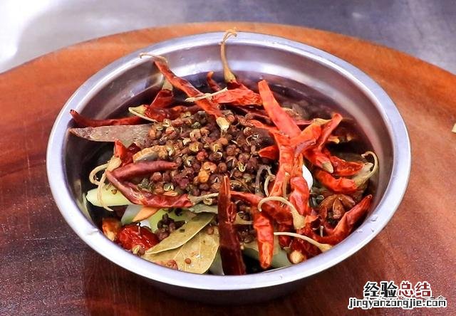 椒麻鸡新疆调料做法 麻椒鸡的制作方法与配料