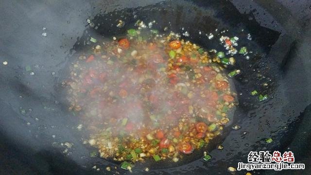 教你一道又香又好吃的蒜蓉黄瓜 蒜泥黄瓜怎么做好吃