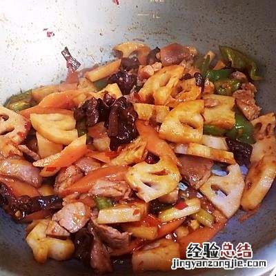 香辣藕丁的正确做法 炒藕丁的家常做法