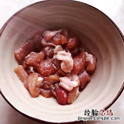 香辣藕丁的正确做法 炒藕丁的家常做法