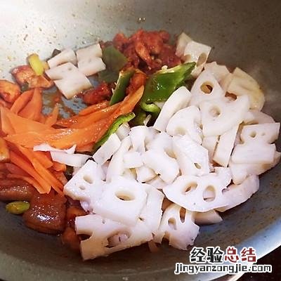 香辣藕丁的正确做法 炒藕丁的家常做法