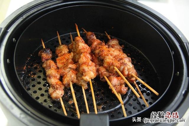 自己在家用什么烤羊肉串 空气炸锅烤羊肉串的温度和时间