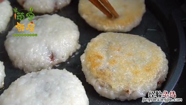 香甜糯米饼简单做法 如何做糯米饼好吃窍门