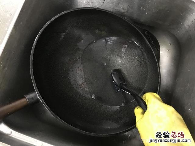 新买铁锅如何开锅才永远好用 新锅开锅的正确做法