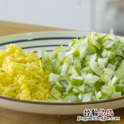 莲藕丸子怎样做才不回软 莲藕丸子的制作方法和配料