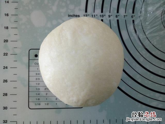 用面包机自己做面包最简单的方法 面包机做花卷的配方