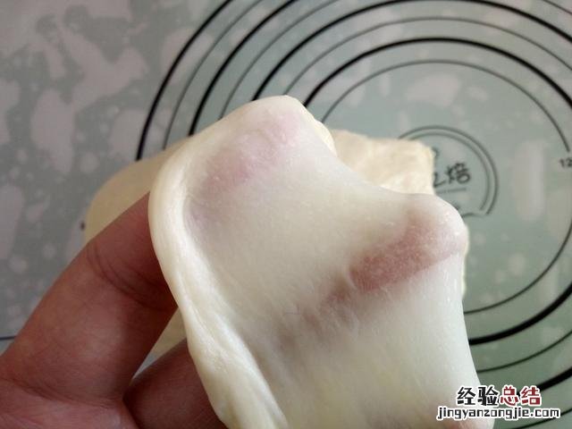 用面包机自己做面包最简单的方法 面包机做花卷的配方